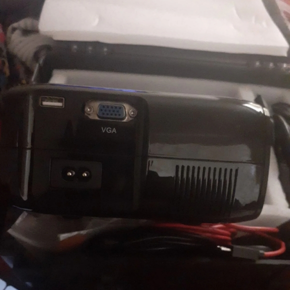 Projector - Picture 2 of 3